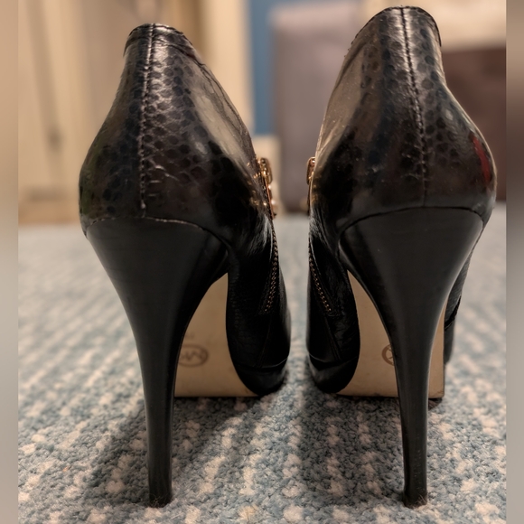 Michael Kors platform booties - Picture 2 of 6